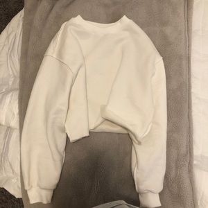 white cropped crew neck size large